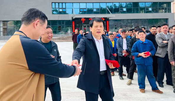 壹号娱乐游乐开工大吉，龙跃新程！